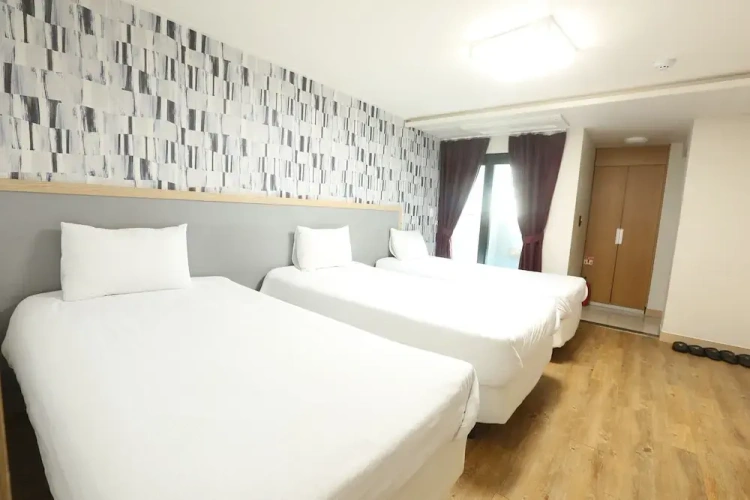 Deluxe Triple room
