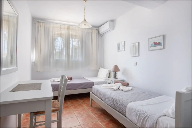 2 Bedrooms No. 2 on 2 Levels Villa