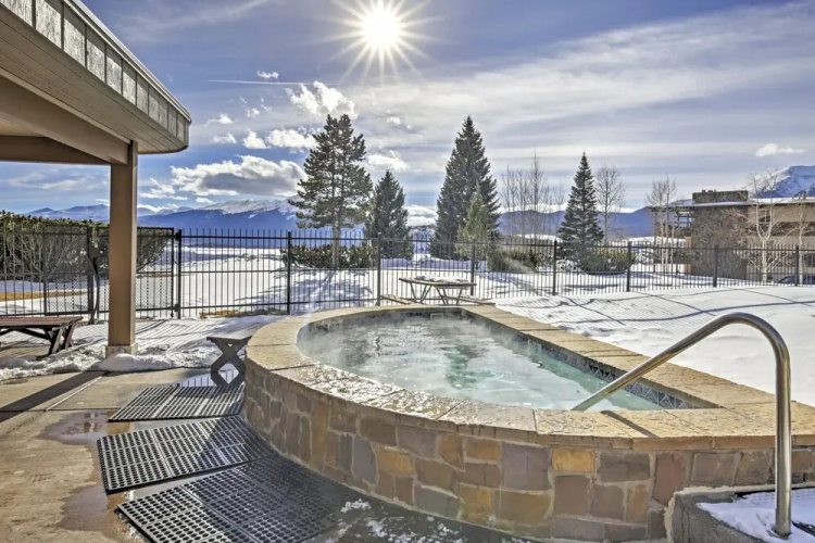 Mtn-view Condo w/ Hot Tub Access in Dillon!