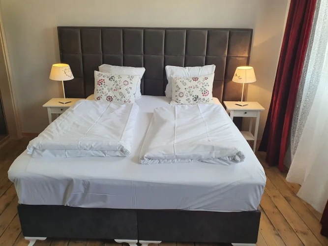 Standard Double room with city view