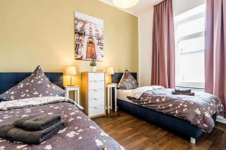 2 Bedrooms Apartment