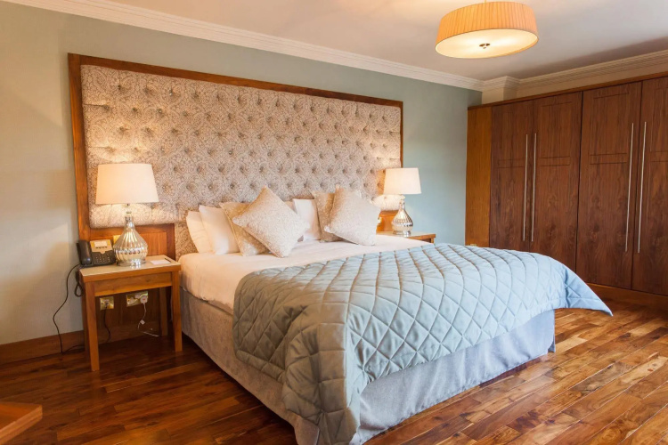 Ashdown Park Hotel