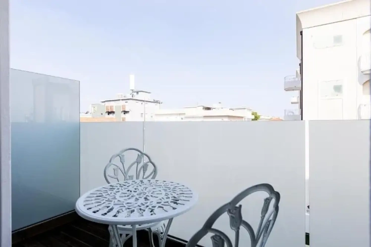 Deluxe Single room with balcony and with sea view