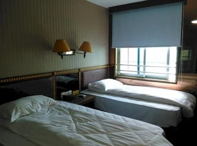 Small Xierdun Hotel