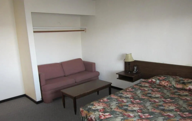 Brother's Inn Motel