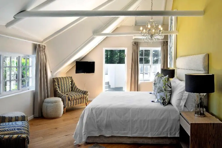 Standard room with balcony
