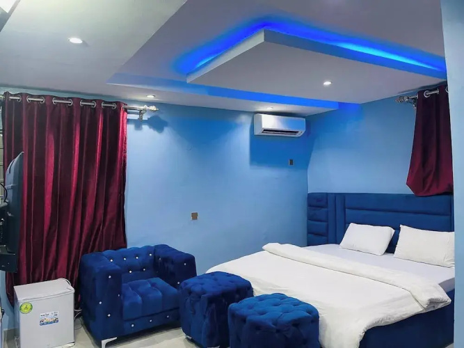 Villa Maxili Hotel and Apartment