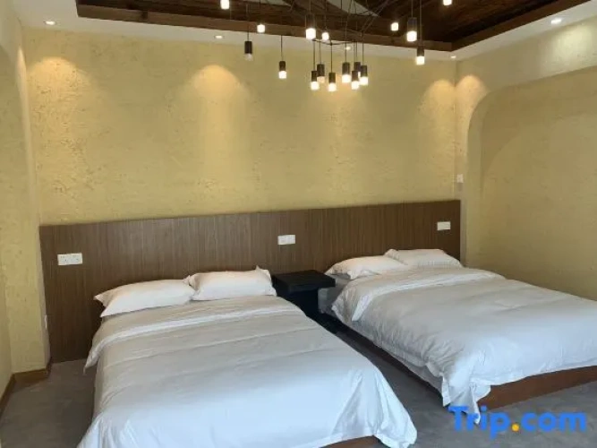 Deluxe Double Suite