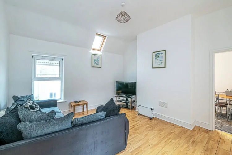 Two Bedroom Apartment by Guestz