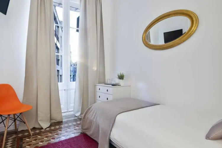 Plaza Cataluna Guest House