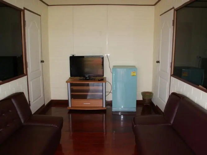 2 Bedrooms Villa