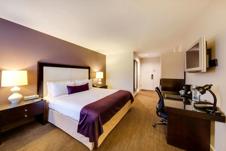 The Andrew Hotel