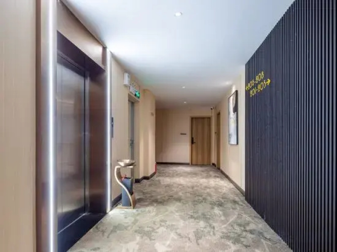 Plato hotel