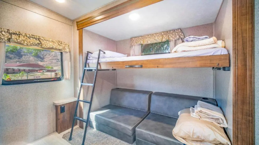 Fully Setup RV for Glamping OK64