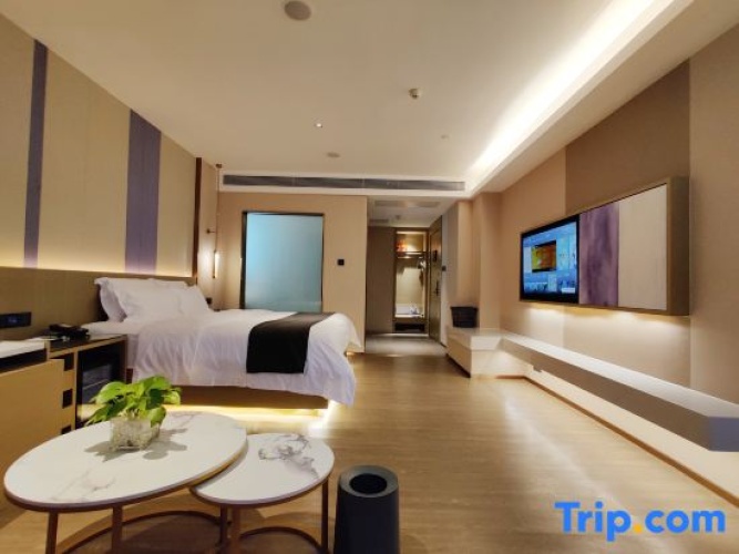 Standard Double Suite