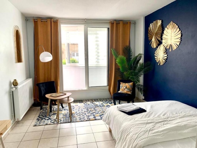 1 Bedroom Apartment