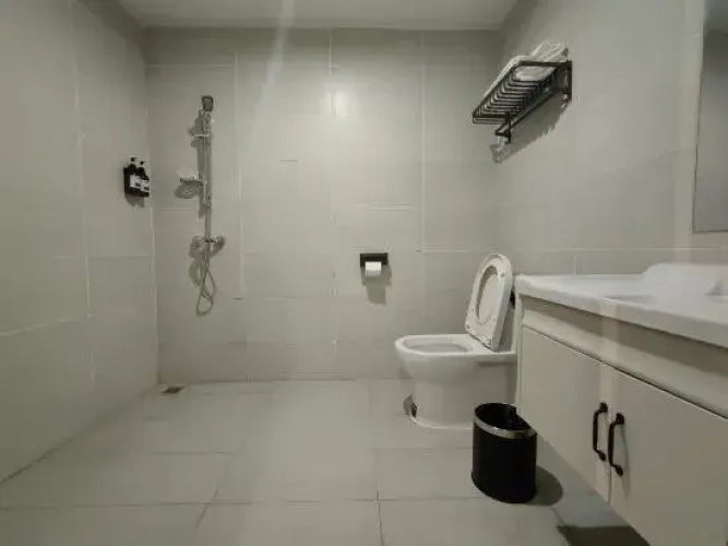 Shixing Huihuang Business Hotel
