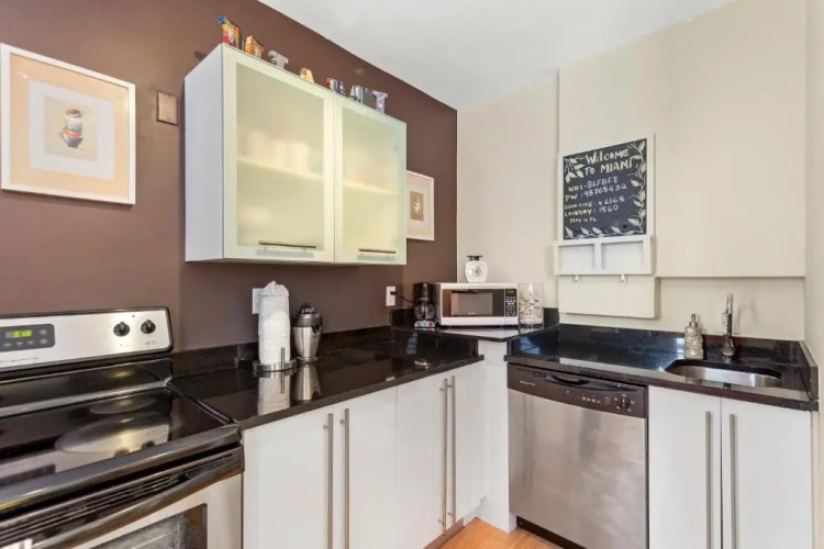 1 Bedroom Apartment