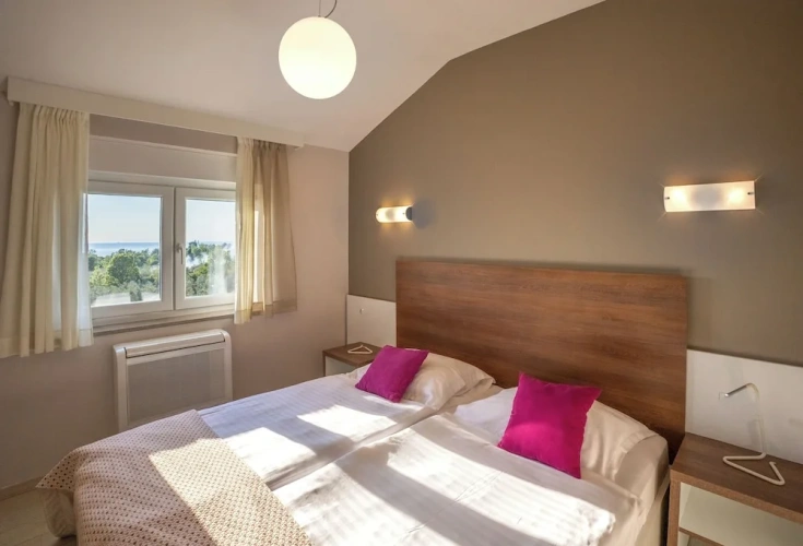 Superior Double room with balcony and with partial sea view