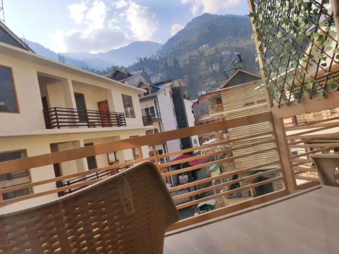 Deluxe Double room with balcony