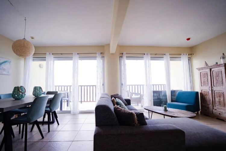 Outstanding 2 Bedroom Beach Front Suite 3