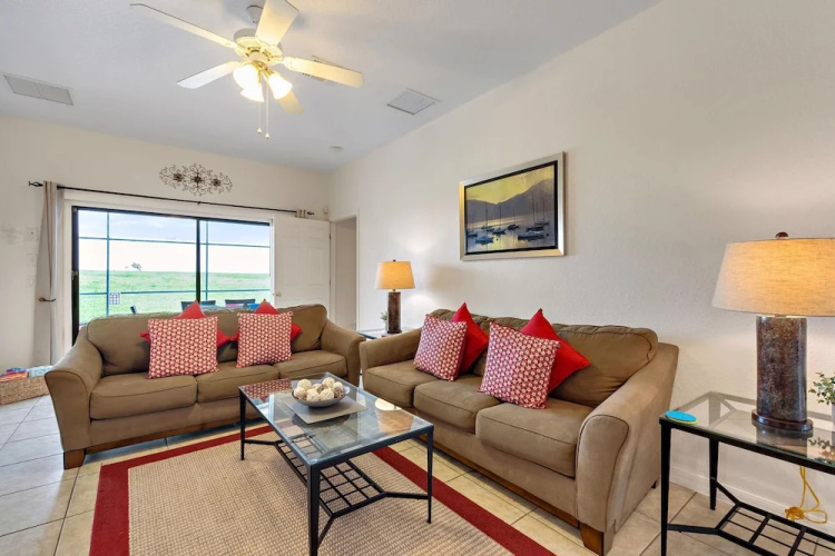 4 Bed, 2 Master Suites. South Facing Pool. Resort