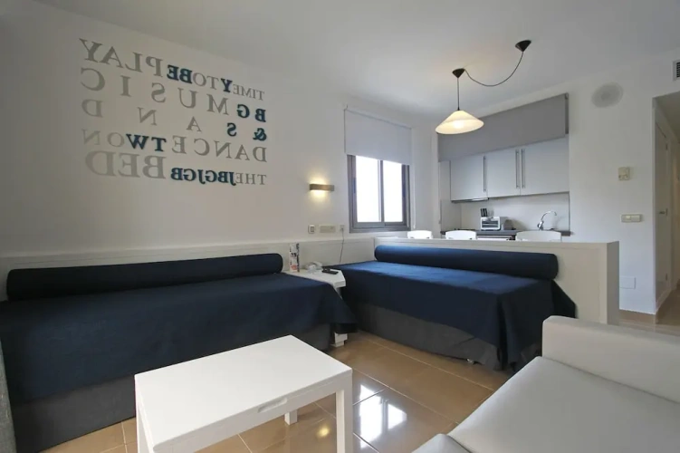 Twin Studio