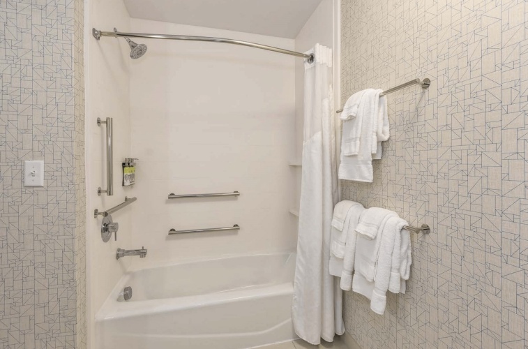 Holiday Inn Express & Suites Jersey City - Holland Tunnel photo 9