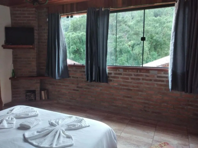 2 Bedrooms Chalet