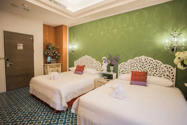 Superior Quadruple room