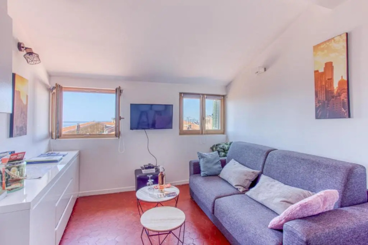 Gilly 4 - EXCEPTIONAL 2BEDS, SEA VIEW, MODERN,A/C, OLD TOWN