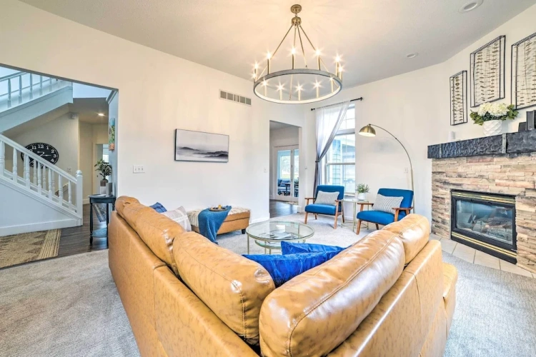 5 Bedrooms Cottage