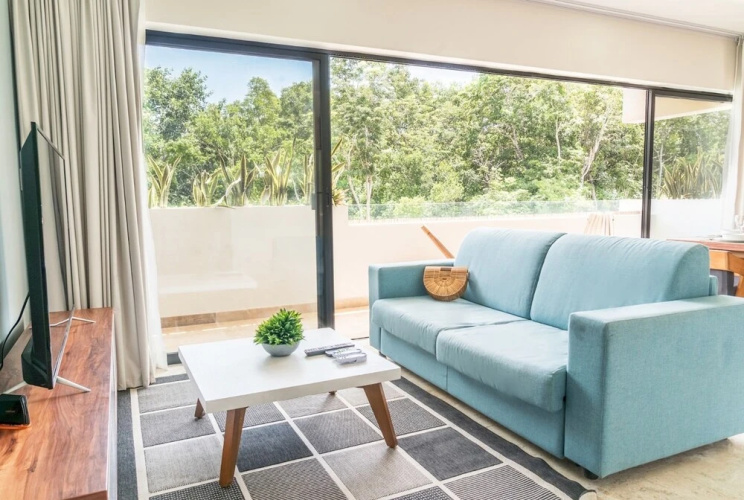 Stunning 2BR Condo Breathtaking Sky Bar Rooftop Pool Gym