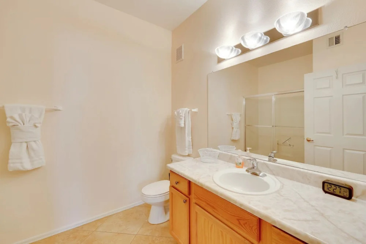 Communal Pool: Sunny First-floor Condo in Phoenix