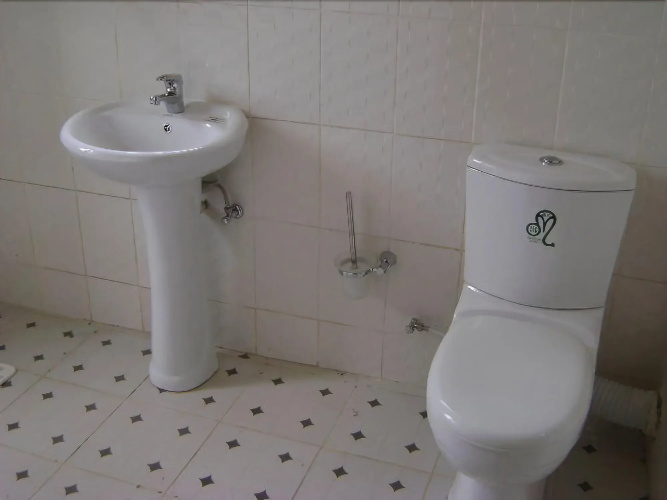 East Airport Guesthouse