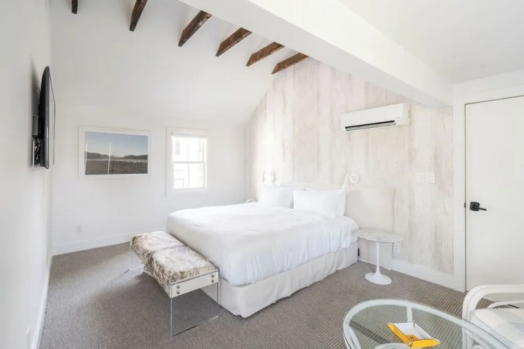 Deluxe Double Suite