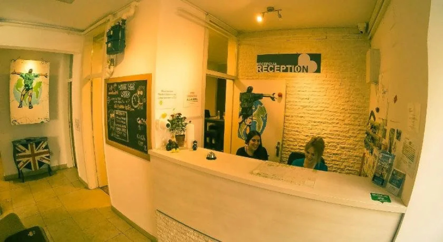 Whole Wide World Hostel & Bar