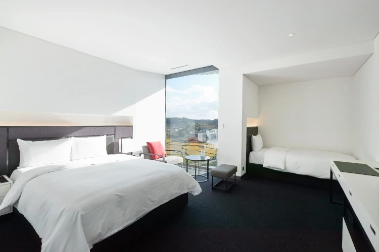 Deluxe Twin room with mountain view