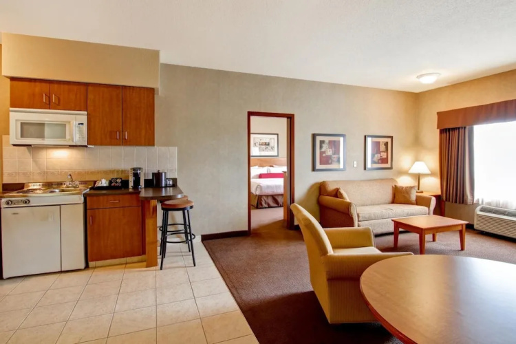 Super 8 Rimbey