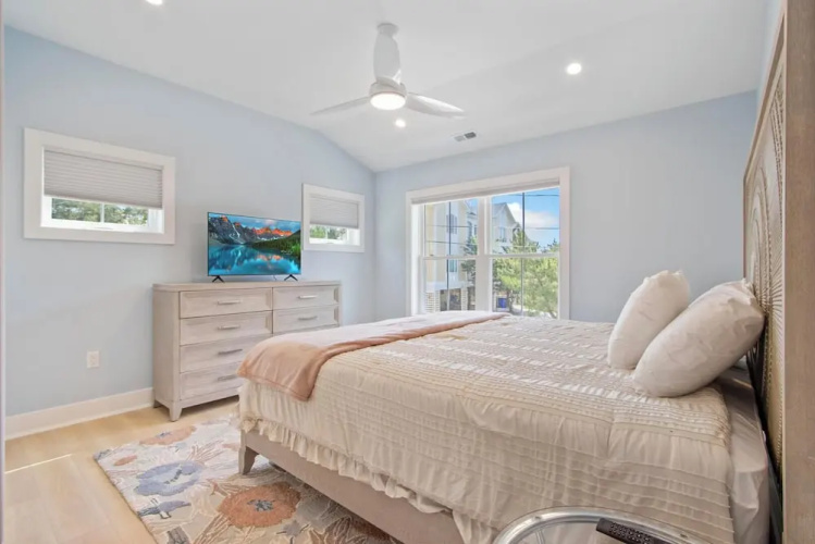 Beach Avenue 23