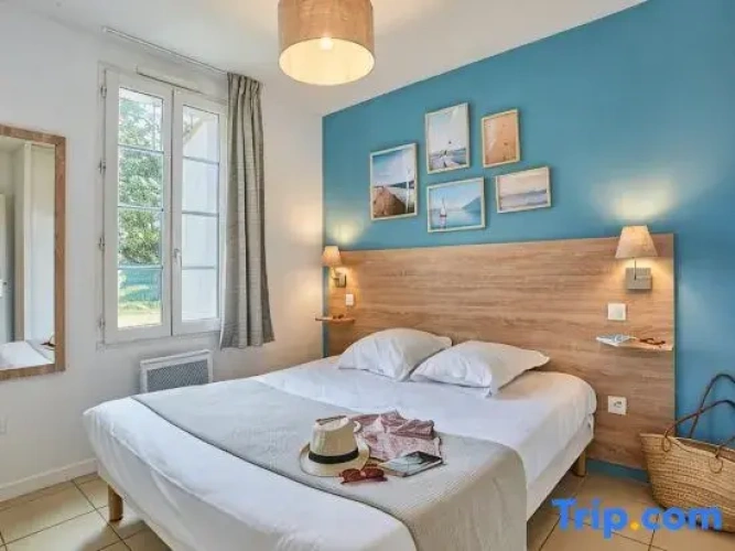 3 Bedrooms Cottage