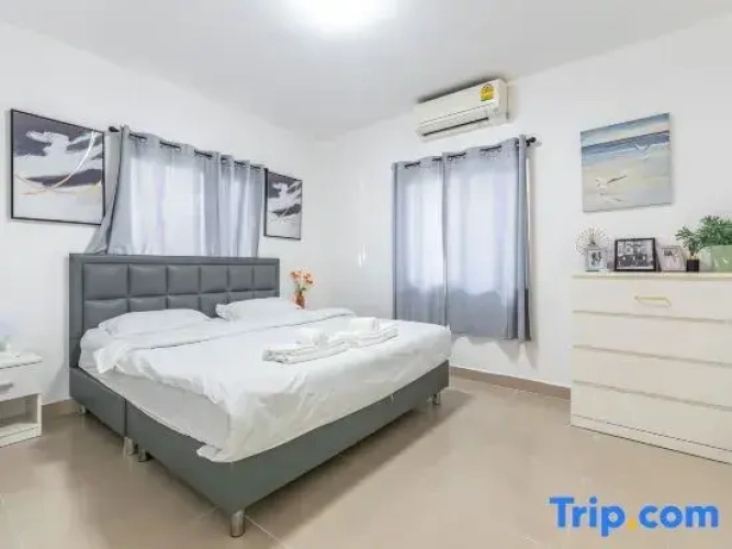 5 Bedrooms Luxury Cottage