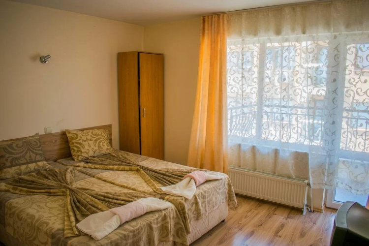 Guest House Eos