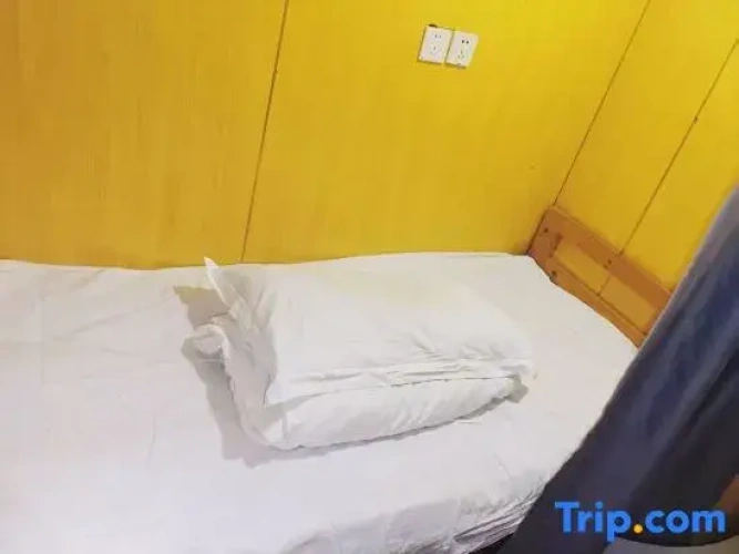Bed in Dorm