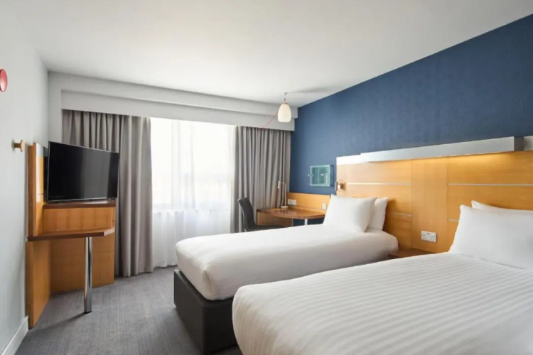 Holiday Inn Express Limehouse photo 14