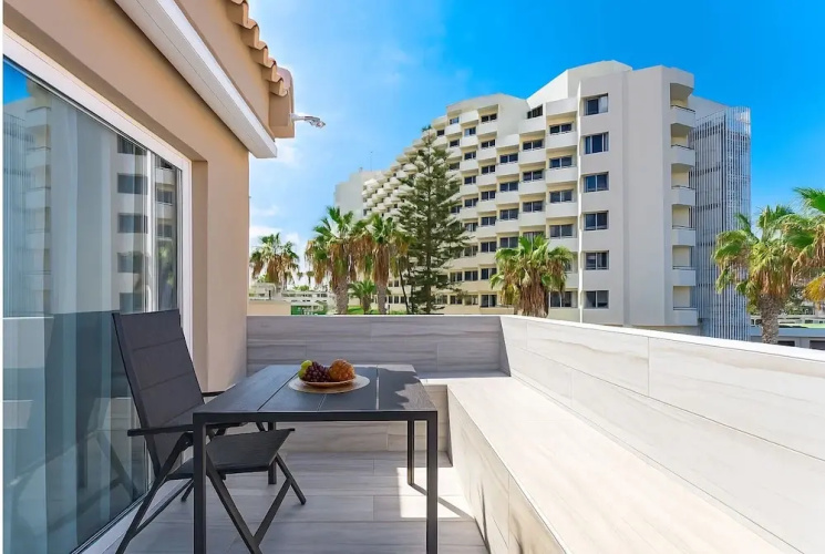 BAL Apartments - Adults Only