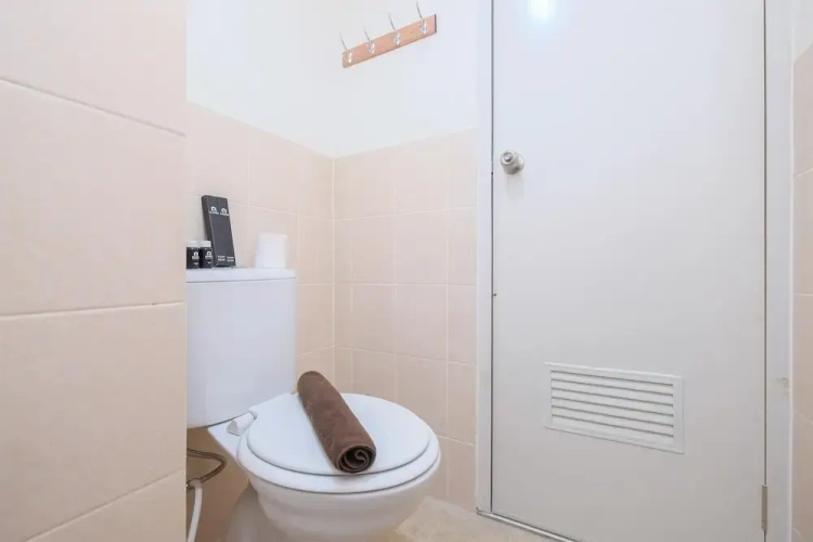 Comfort 2BR at 6th Floor Podomoro Golf View Apartment
