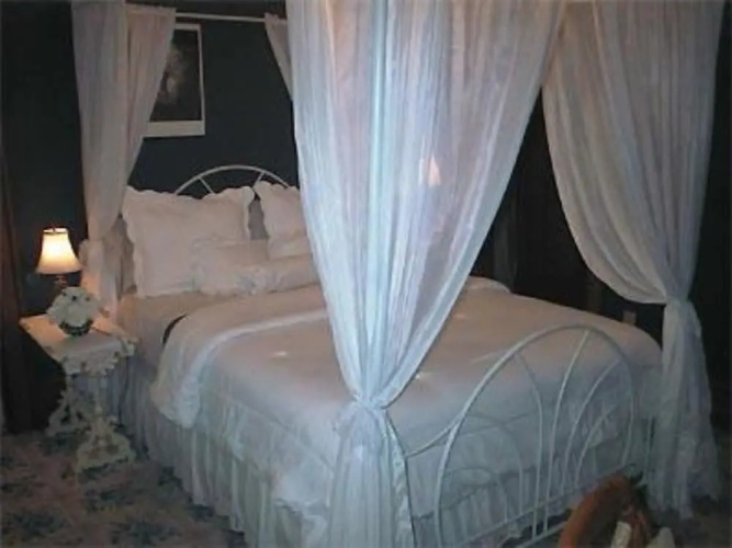 The Mansion Bed & Breakfast