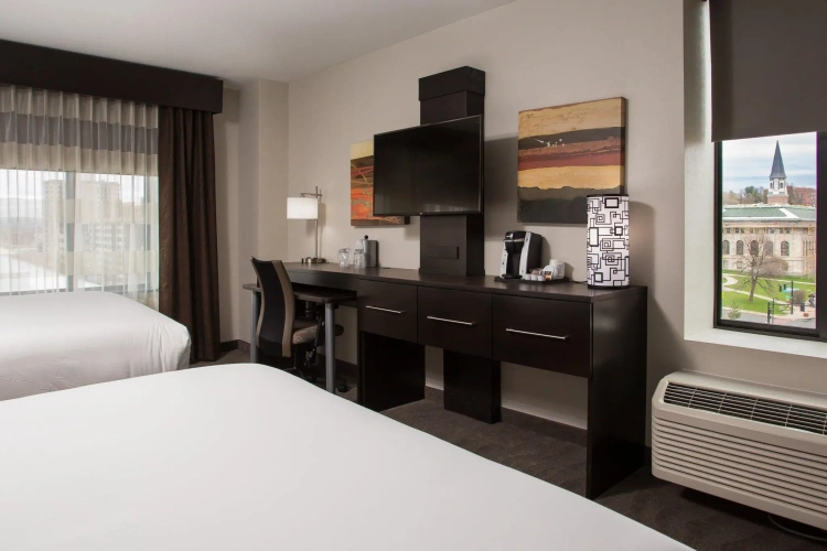 Quadruple Suite