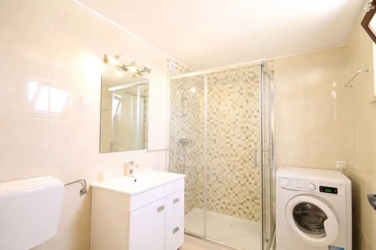 12 Torralta Apartment